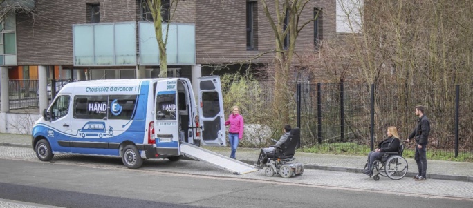 Renault Master Z.E. L2H2 TPMR Triflex, un minibus électrique doté d’un aménagement TPMR flexible