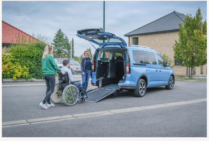 Handynamic présente le nouveau Ford Grand Tourneo Connect doté de l’aménagement handicap Xtra HappyAccess