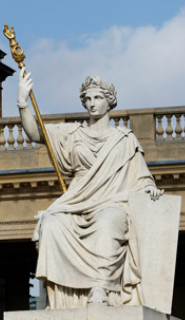 Fin de vie médicalisée : de nouveaux droits sur fond de débats complexes Fin de vie médicalisée : de nouveaux droits sur fond de débats complexes