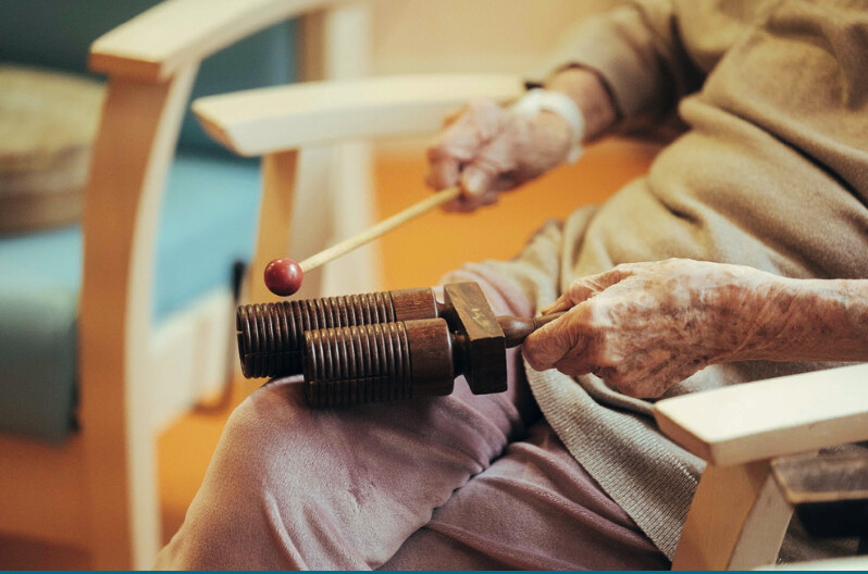 Quand la musicothérapie transforme le quotidien des résidents 