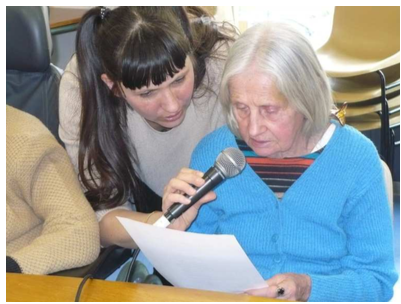 Avec l'association des Trans Musicales et le CHU de Rennes, les résidents de l'EHPAD vocalisent et polyphonisent sur des airs d'électro Avec l'association des Trans Musicales et le CHU de Rennes, les résidents de l'EHPAD vocalisent et polyphonisent sur des airs d'électro