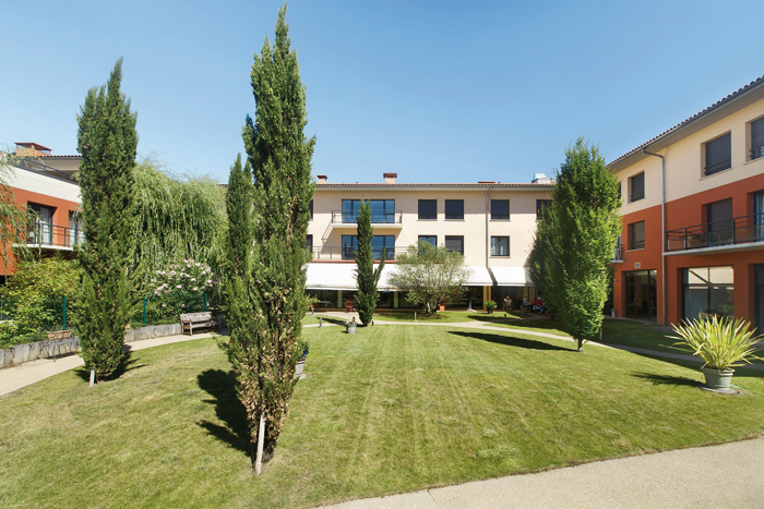 Reportage : l'EHPAD Arc-en-ciel Reportage : l'EHPAD Arc-en-ciel