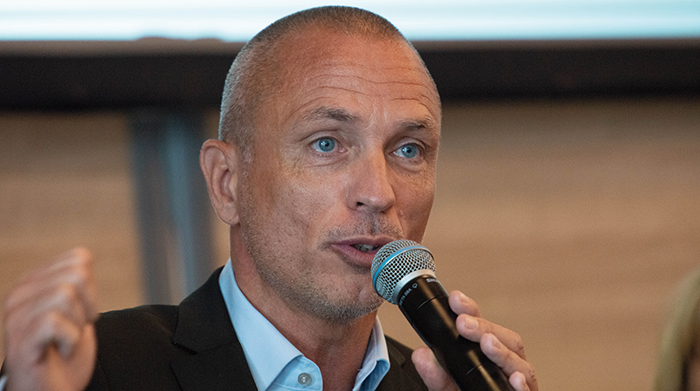 Vincent Chagué, Professeur de management au sein de l’IAE de Limoges et de l’INSEEC à Bordeaux Vincent Chagué, Professeur de management au sein de l’IAE de Limoges et de l’INSEEC à Bordeaux