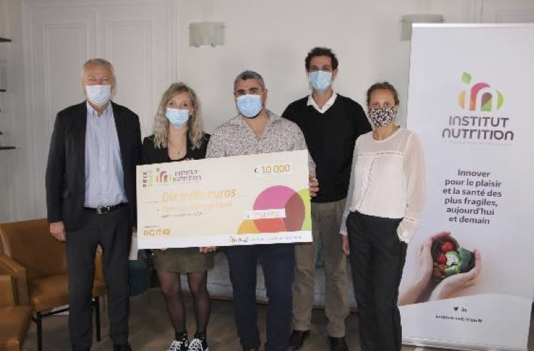 De gauche à droite : Christophe Dassonville, Christelle Chartron, Baptiste Pellicier, Medhi Dutheil et Anne Moreau. ©Institut Nutrition De gauche à droite : Christophe Dassonville, Christelle Chartron, Baptiste Pellicier, Medhi Dutheil et Anne Moreau. ©Institut Nutrition