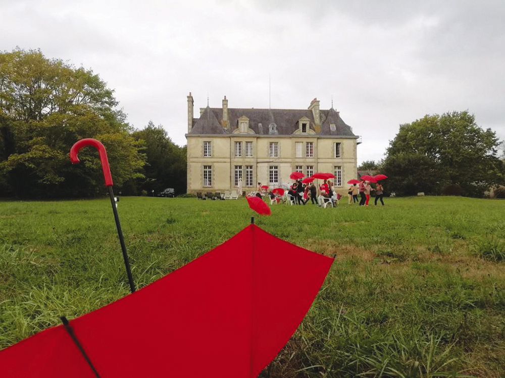 Alzheimer : une résidence théâtrale pour réinventer la vie en collectivité Alzheimer : une résidence théâtrale pour réinventer la vie en collectivité