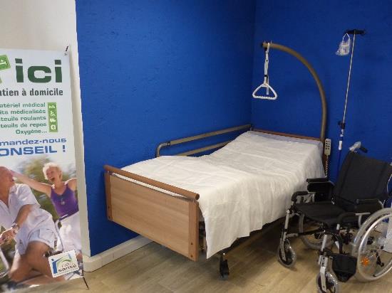 Des espaces partenaires pour favoriser le maintien à domicile des personnes âgées Des espaces partenaires pour favoriser le maintien à domicile des personnes âgées