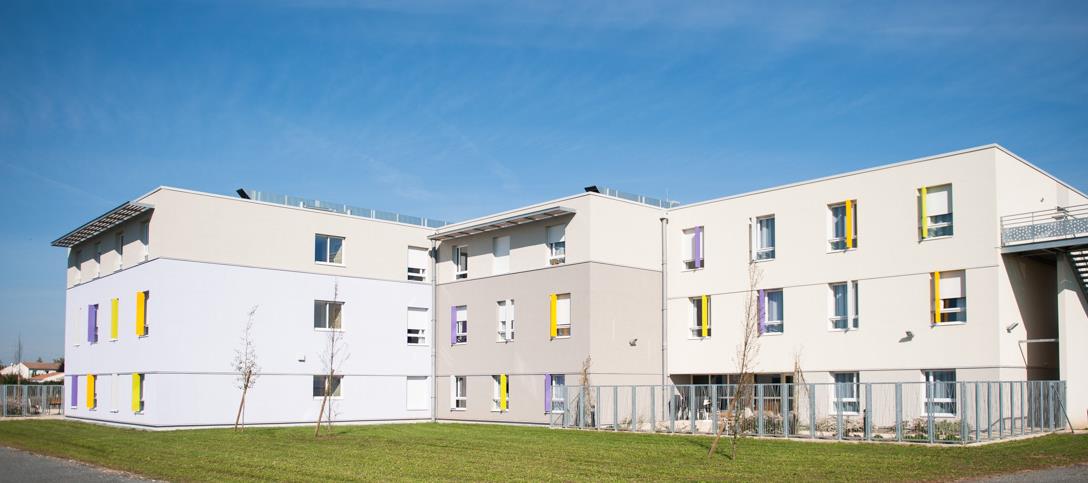 Inauguration d’une maison de retraite médicalisée pour personnes âgées dépendantes à Frontenay-Rohan-Rohan (Aquitaine-Limousin-Poitou-Charentes)