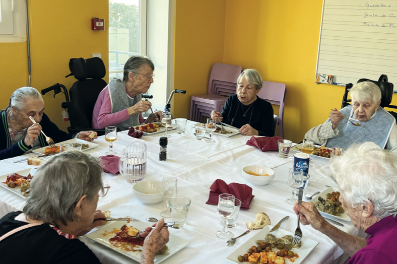 Aux Grillons, la cuisine devient un moteur de lien social