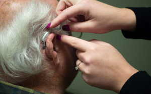 L'appareillage auditif en EHPAD: les enjeux de la prise en charge pour les résidents malentendants