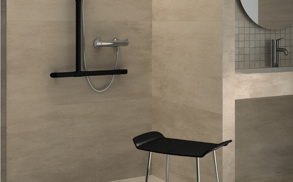 Avec DELABIE, le design pour tous s’invite dans les sanitaires PMR