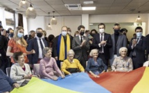 Visite de l'EHPAD La Maison des Ombrages par Olivier Véran et Gabriel Attal